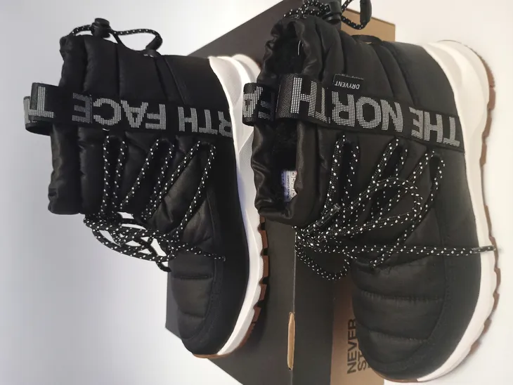 sniegowce-the-north-face-wysokosc-brak-informacji