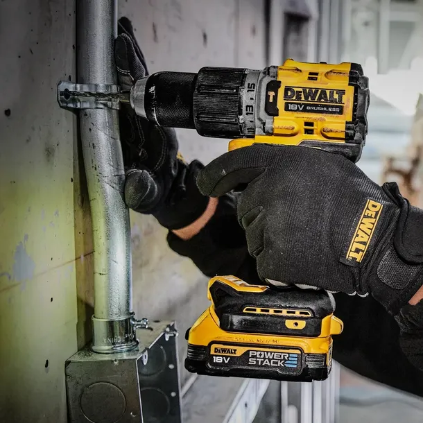 wkretarka-18v-2x17ah-powerstack-dewalt-dcd805e2t-maksymalna-srednica-wiercenia-w-drewnie-55-mm