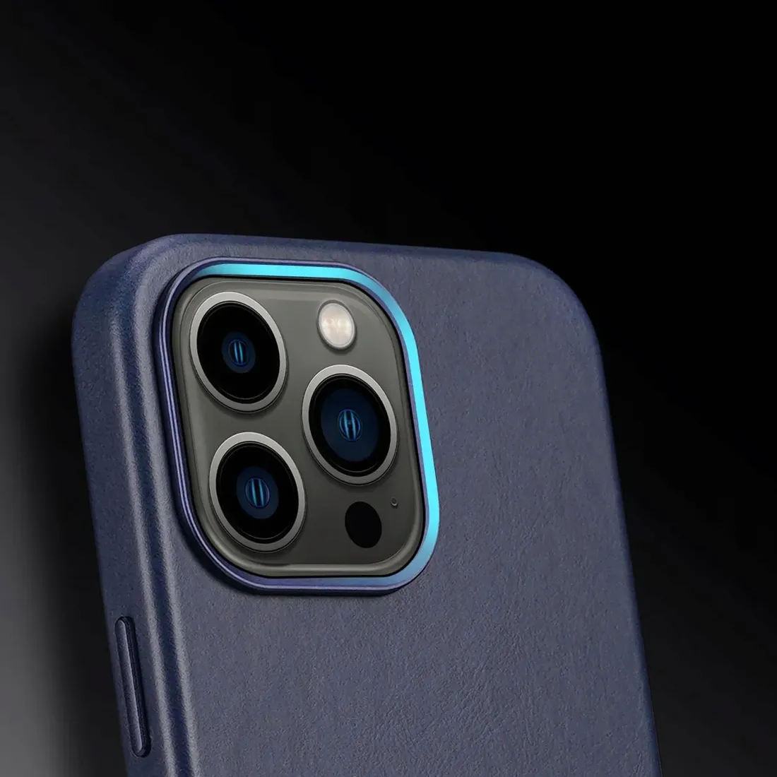plecki-dux-ducis-do-iphone-13-pro-niebieski-stan-nowy