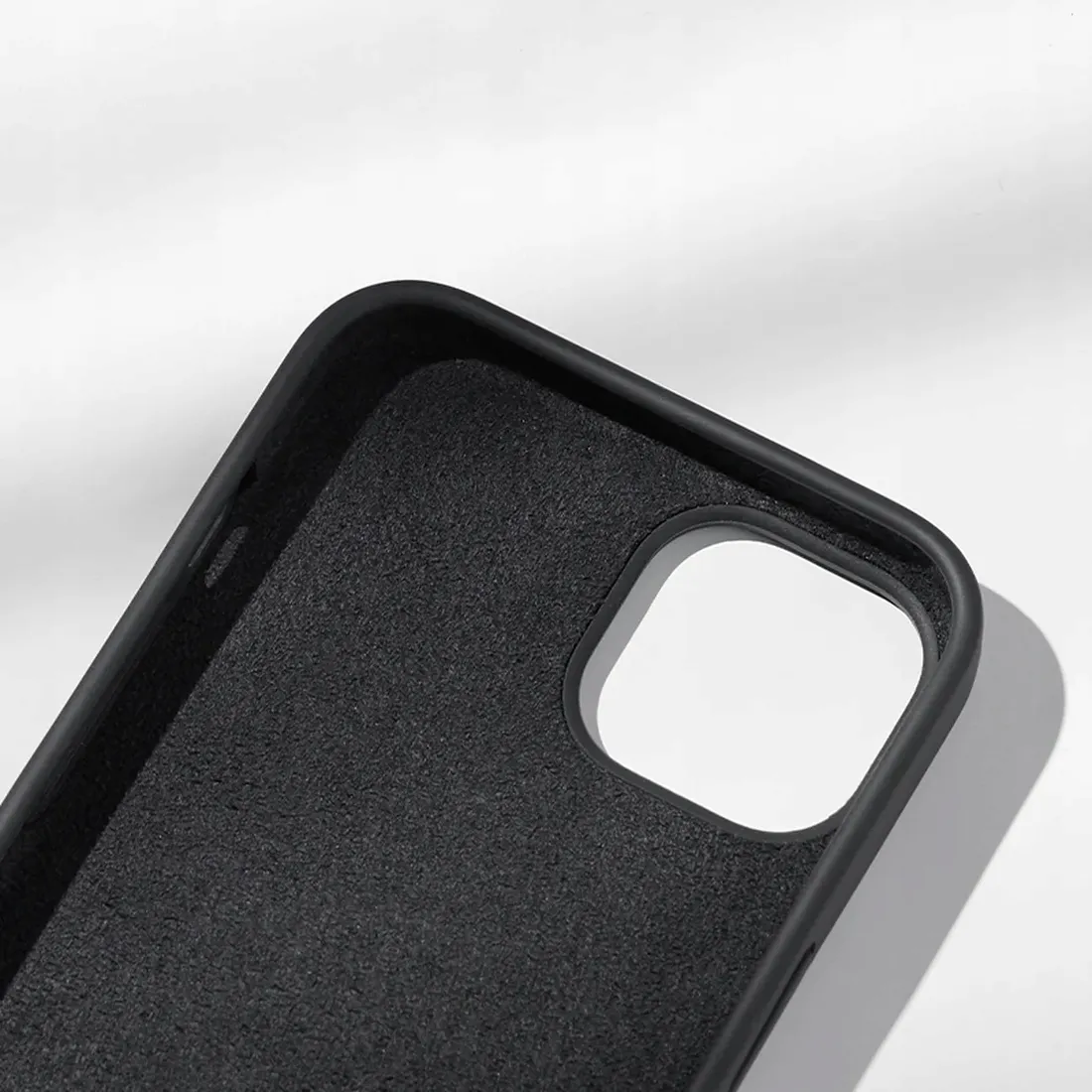 ugreen-case-etui-silikonowe-do-iphone-14-plus-stan-nowy