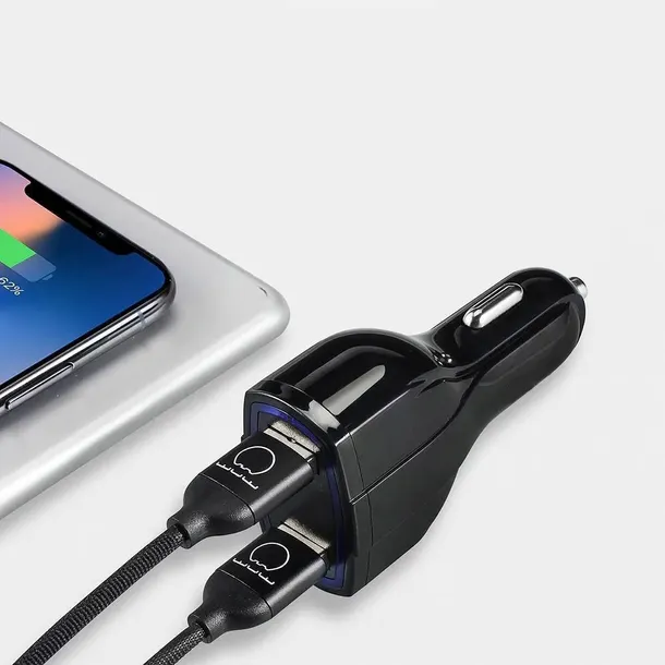 ladowarka-samochodowa-x2-usb-i-usb-typ-c-stan-nowy