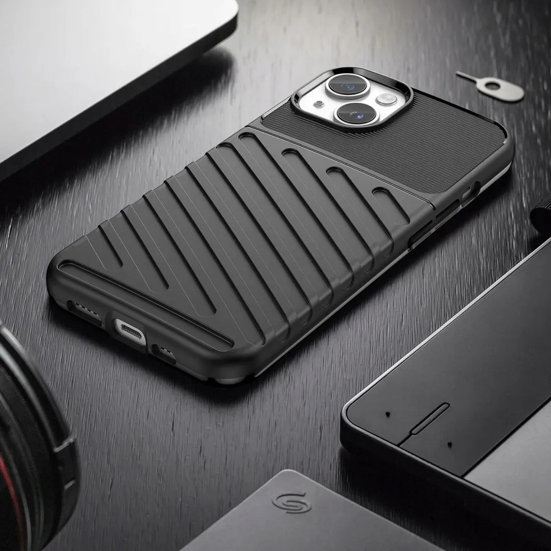 etui-do-iphone-14-thunder-case-pancerne