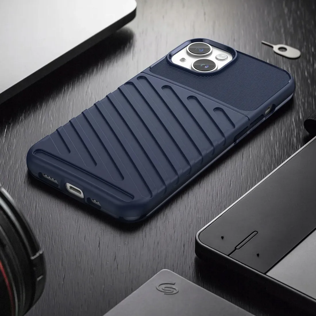 etui-do-iphone-14-plus-thunder-case-pancerne