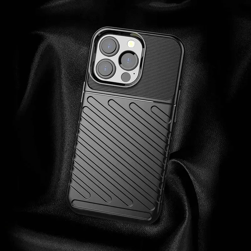 etui-pancerne-thunder-do-iphone-13-pro-futeral