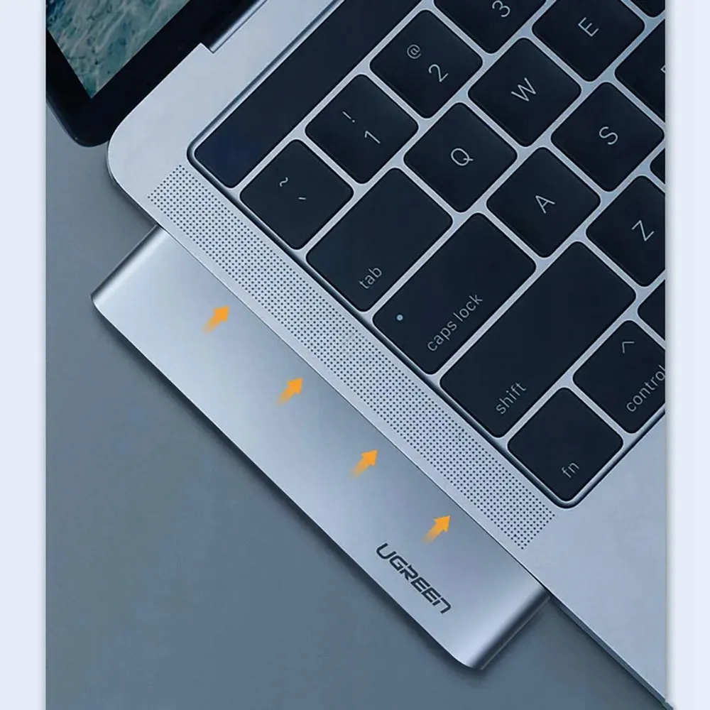 ugreen-hub-2x-usb-c-3x-usb-sd-usb-c-adapter