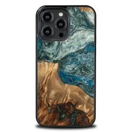 etui-bewood-unique-iphone-14-pro-max-planets-ziemia