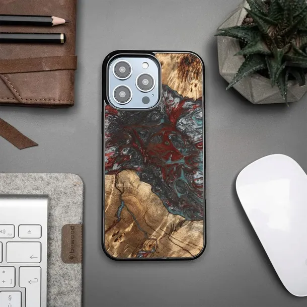 etui-bewood-unique-iphone-14-pro-max-planets-pluton-stan-nowy