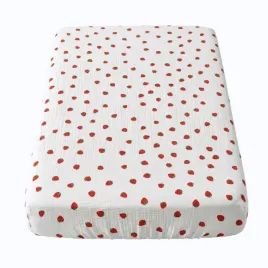 przescieradlo-z-gumka-120x60-muslin-gumka-truskawki