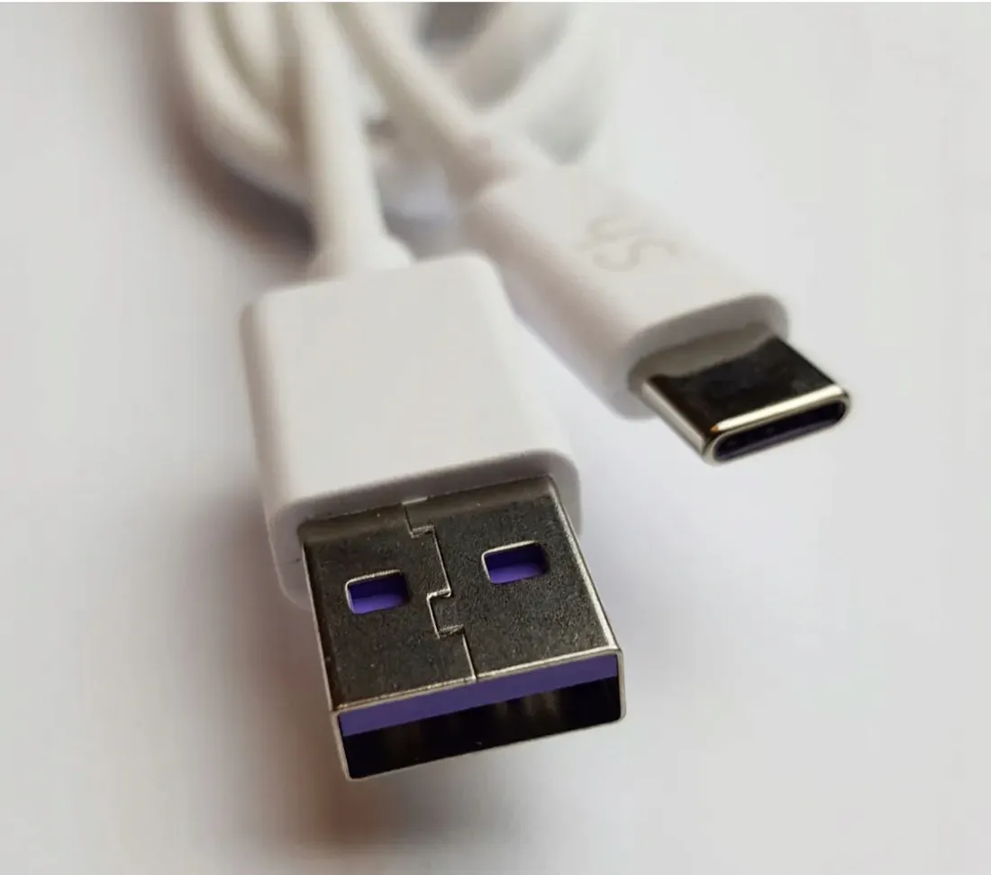 kabel-usb-greater-usb-c-fast-charging-1m-3a-stan-nowy