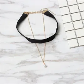 naszyjnik-choker-tasiemka-z-perelka-czarny