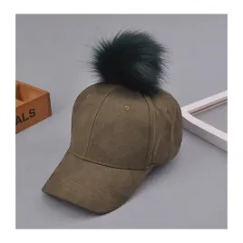 czapka-z-daszkiem-velvet-z-pomponem-military-cz13zie