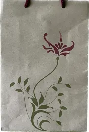 torebka-z-grubego-papieru-prezentowa-kwiatki