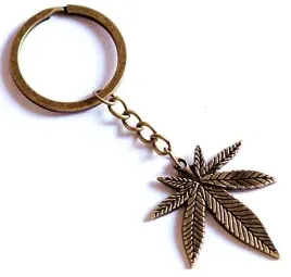 bryloczek-marysia-miedziany-traweczka-gibon-haiti-marihuana-joint-ziolo