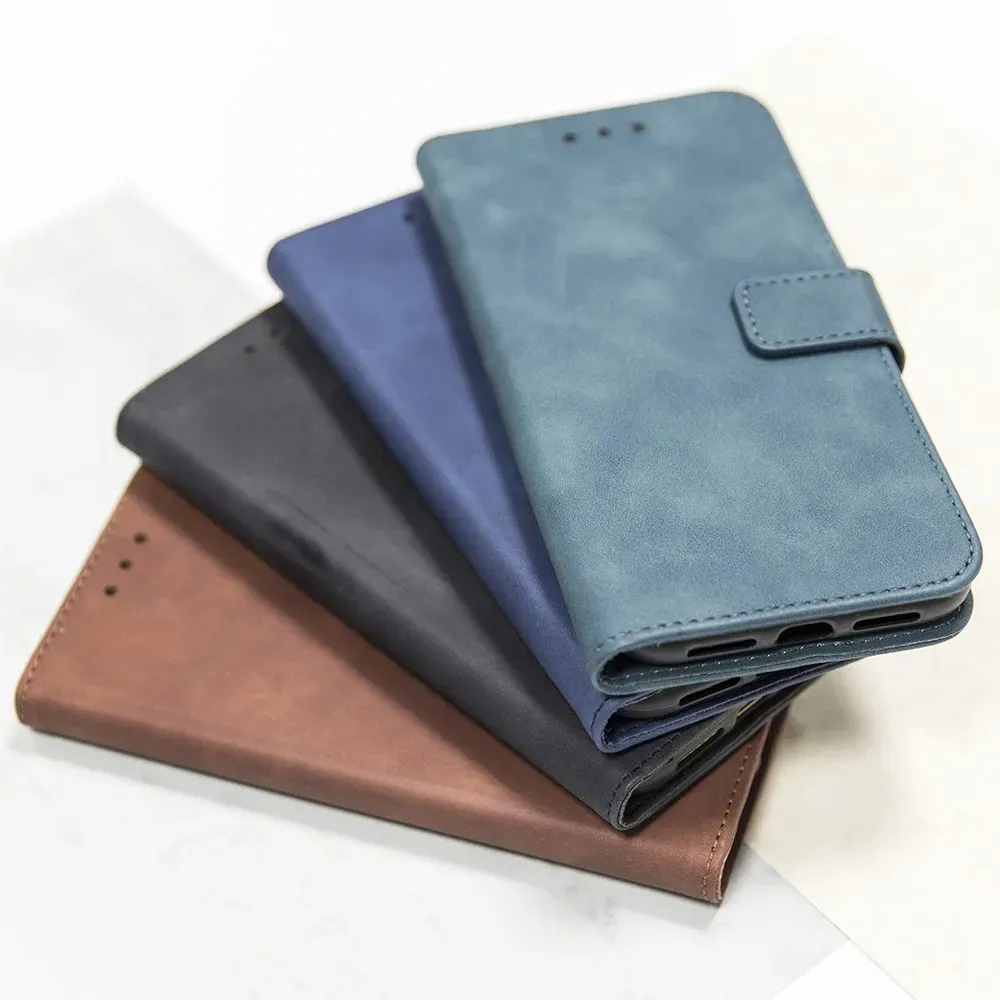 etui-smart-velvet-do-iphone-12-brazowy