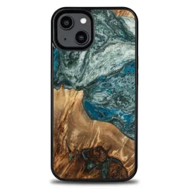 etui-bewood-unique-iphone-14-planets-ziemia
