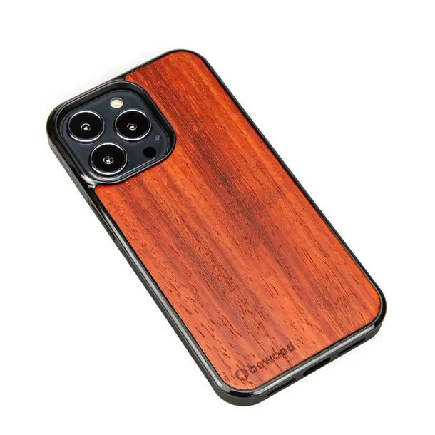 drewniane-etui-iphone-13-pro-padouk-stan-nowy
