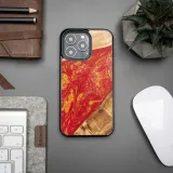 etui-bewood-unique-iphone-13-pro-neons-paris-stan-nowy