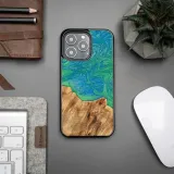 etui-bewood-unique-iphone-13-pro-neons-tokyo-stan-nowy