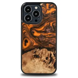 etui-bewood-unique-iphone-13-pro-orange