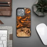 etui-bewood-unique-iphone-13-pro-orange-stan-nowy