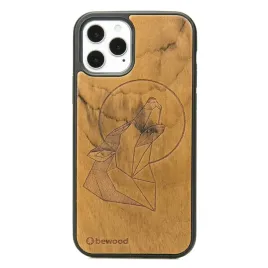 drewniane-etui-iphone-12-12-pro-wilk-imbuia
