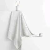 towel-ah-rubrum-white-70x130-stan-nowy-kolor-wielokolorowy-inny