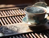 herbata-jade-oolong-loyd-herbata-lisciasta-80g-marka-loyd