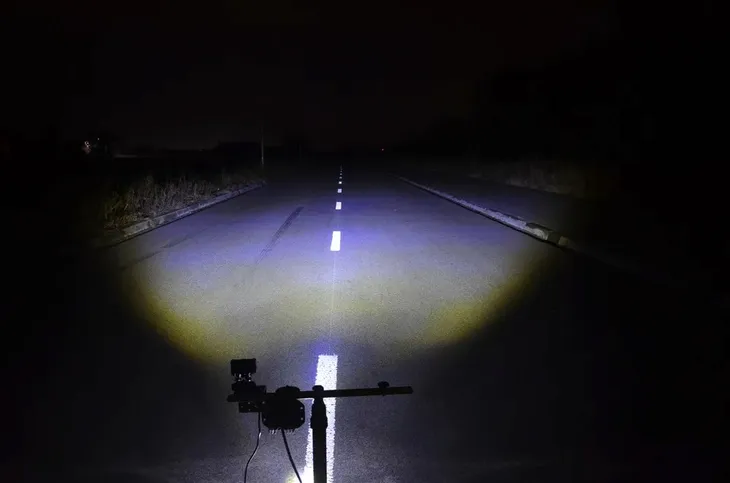 lampa-led-na-tyl-24w