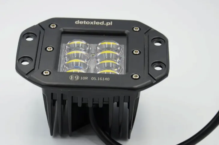 lampa-led-na-tyl-24w