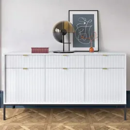 elegancka-ryflowana-komoda-na-metalowych-nogach