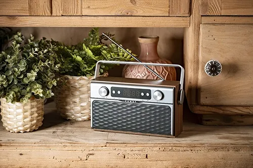 cr-1183-radio-z-bluetooth-zawiera-baterie-tak