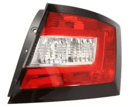 skoda-fabia-hatchback-14-18-lampa-tylna-prawa