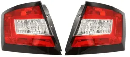 skoda-fabia-hatchback-14-18-lampa-tylna-lewa-prawa