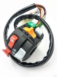 przelacznik-swiatel-i-kierunkowskazow-ca-am-brp-710004040