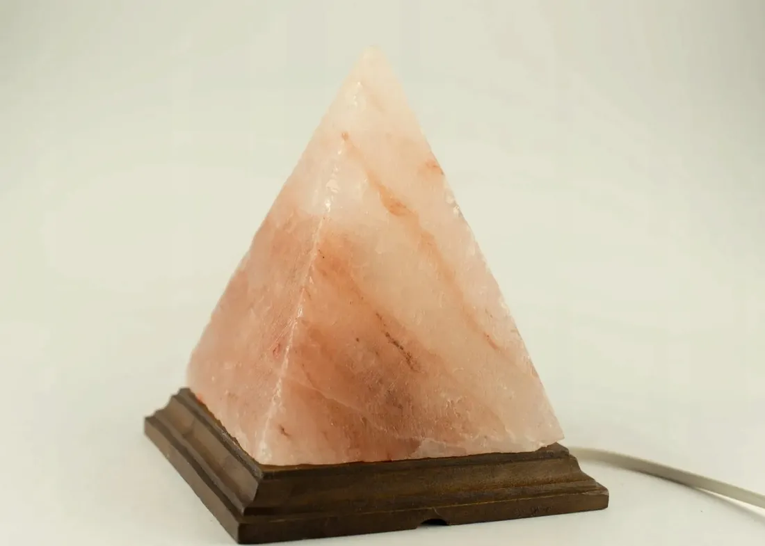 lampa-solna-himalajska-piramida-l-17-21cm-2-3-kg