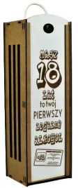 skrzynka-na-wino-z-grawerem-prezent-na-18-urodziny