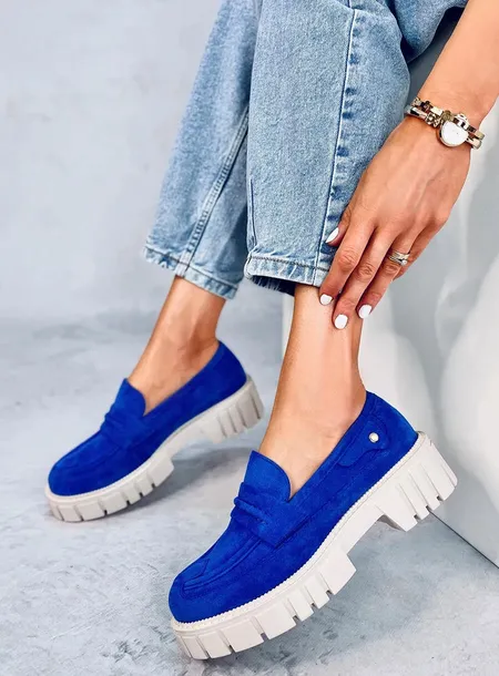 mokasyny-na-platformie-chandra-blue-40-cechy-dodatkowe-brak