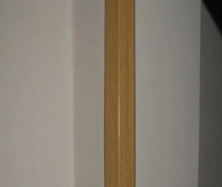 listwa-narozna-scienna-przypodlogowa-pcv