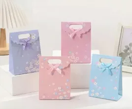torba-prezentowa-ozdobna-papierowa-z-kokardka-rozne-kolory-gift-box