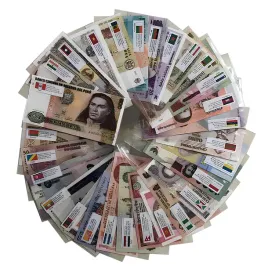 zestaw-52-roznych-banknotow-swiata-prawdziwe-pieniadze-z-roznych-krajow