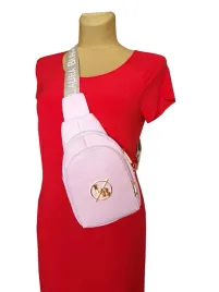 torebka-plecak-saszetka-na-jedno-ramie-puder-roz-laura-biaggi