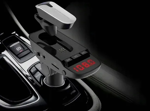 transmiter-fm-bluetooth-ladowarka-2xusb-sluchawka