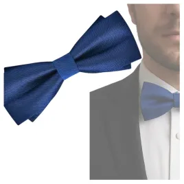 elegancka-granatowa-muszka-do-garnituru-idealny-przeznt-dla-niego