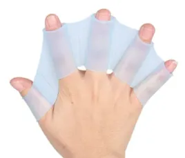 pletwy-rekawiczki-na-dlonie-do-plywania