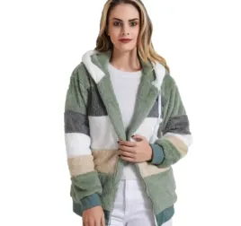 kurtka-jesien-damska-futerko-kaptur-modna-w-paski