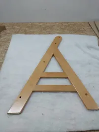 element-do-drewniane-krzeselko-hauck-alpha