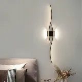 lampa-liniowa-scienna-led-kinkiet-czarna-3500k-nowoczesna-do-salonu-material-dominujacy-aluminium