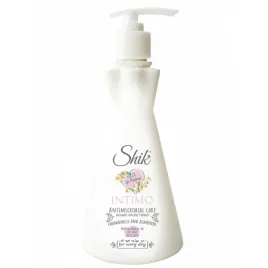 shik-plyn-do-higieny-intymnej-antimicrobial-care-300-ml