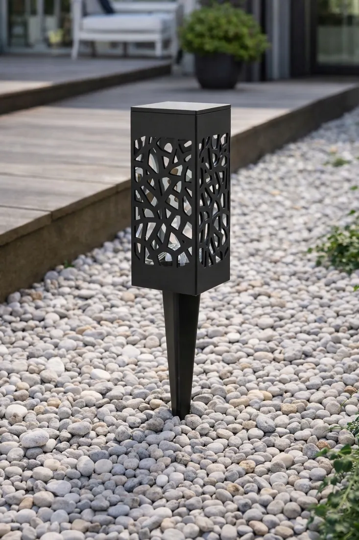 4x-lampa-solarna-wbijana-led-ogrodowa-latarnia-azurowa-ciepla