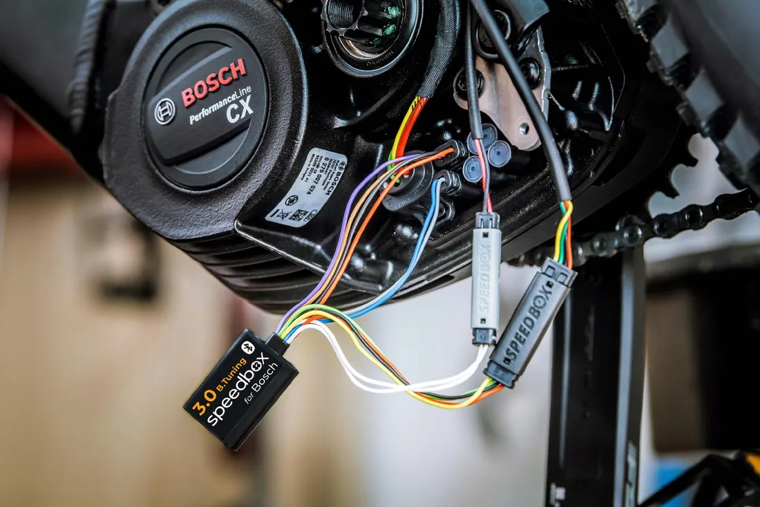 speedbox-3-0-b-tuning-do-silnikow-bosch-chip-tuning-ebike-stan-nowy